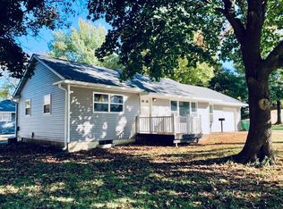 814 W Boston Ave, Indianola, IA 50125
