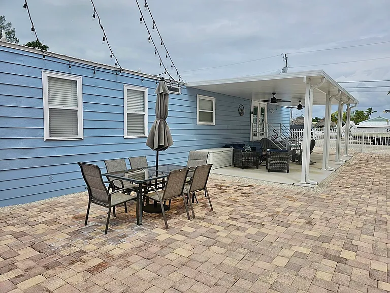 200 Buttonwood Ave — Photo 5