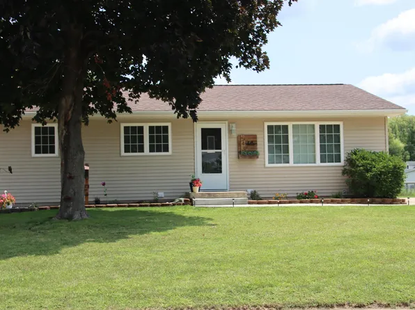 543 Marshall Ave, Evansdale, IA 50707