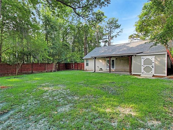 4th image of 98 Burgess Cir
