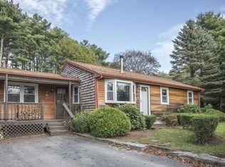 25 Dee Bee Cir, Middleboro, MA 02346