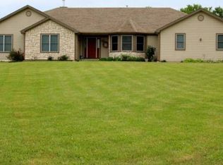 813 N 400th Rd, Baldwin City, KS 66006
