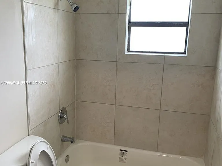 2416 NW 79th Ter #2418 — Photo 10