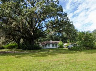 1082 Loyis Rd, Cottondale, FL 32431