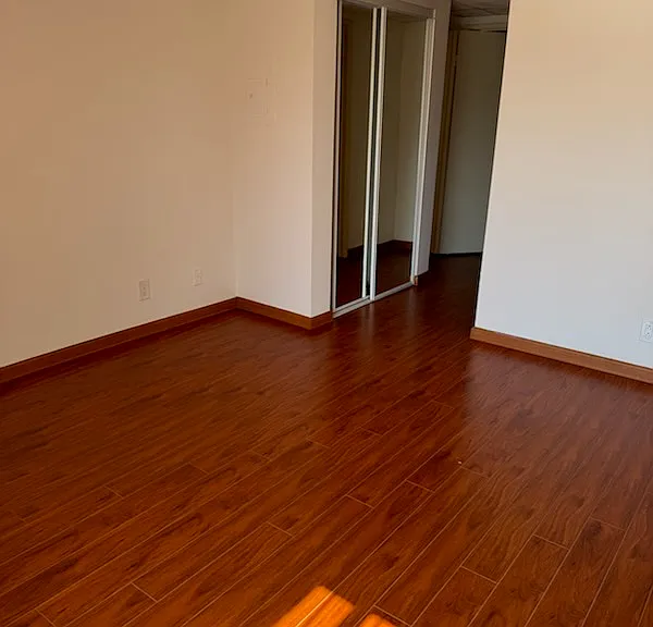 Alexandria Apartments — Photo 6