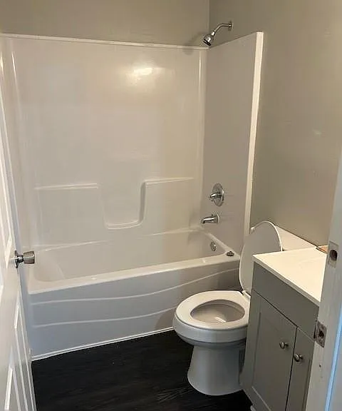 306 Grant Cir — Photo 3