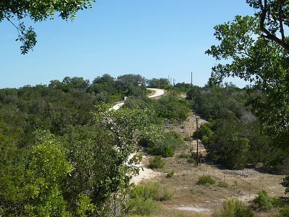 2nd image of 520 County Road 243