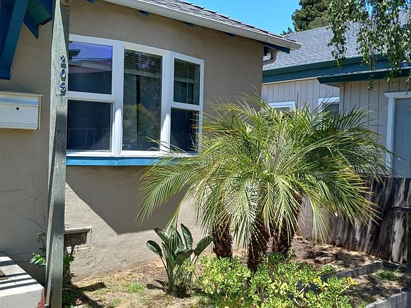 2nd image of 209 Lemos Ave