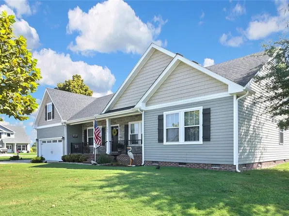 101 Sutryk Ct, Moyock, NC 27958