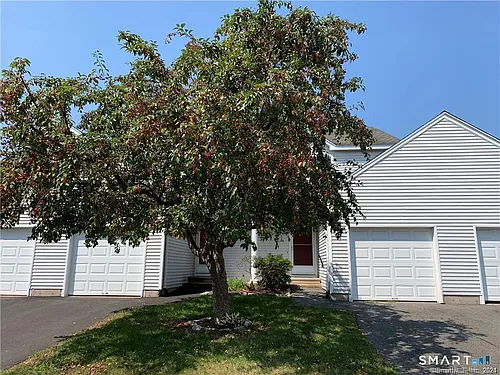 3 Jamie Ln #C Photo 1 3 Jamie Ln #C Photo 1