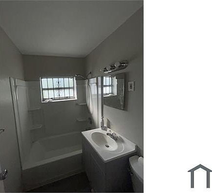 4th image of 1180 NW 64th St #B