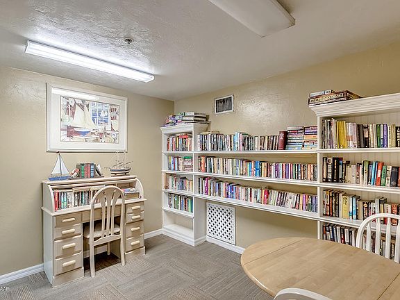 3rd image of 2615 S Atlantic Ave APT 8B