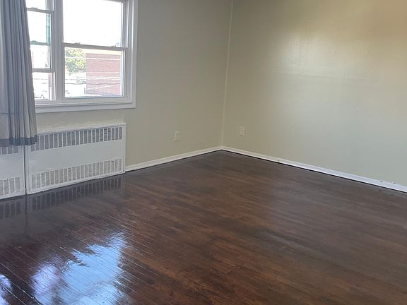 2nd image of 167 Beach 61st St #2