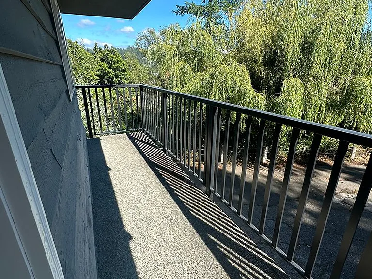 2000 Knox Ave — Photo 32