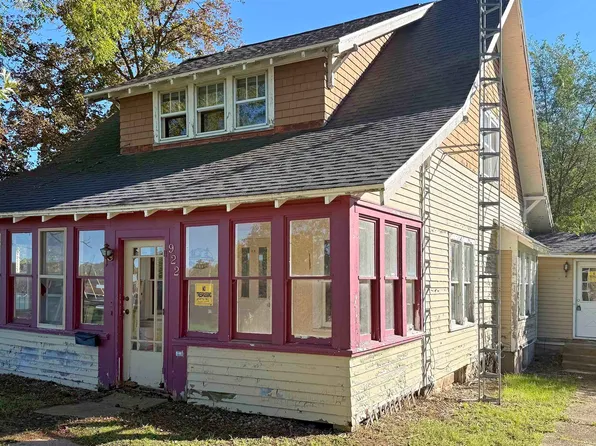 922 Washington Ave, Wisconsin Dells, WI 53965