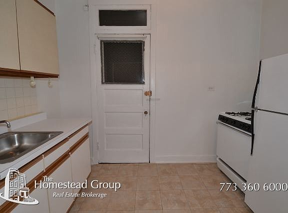 4th image of 638 1/2 W Cornelia Ave APT 1E