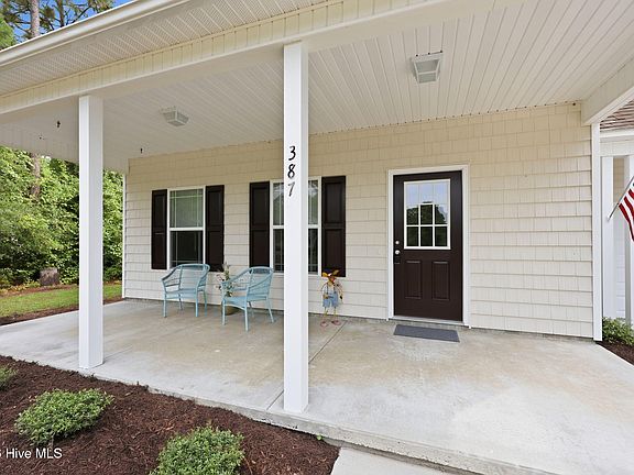 2nd image of 387 Barrington Ridge