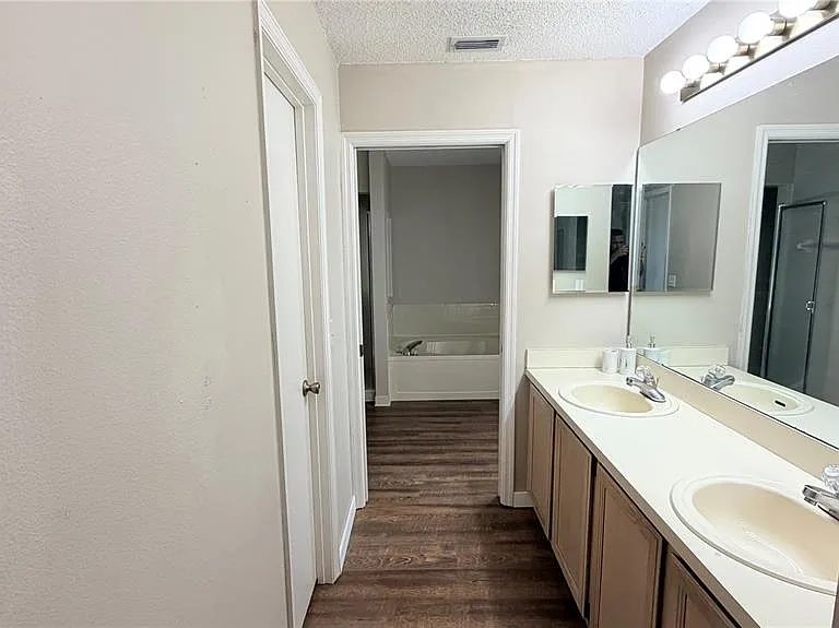 3113 Fairfield Dr — Photo 7