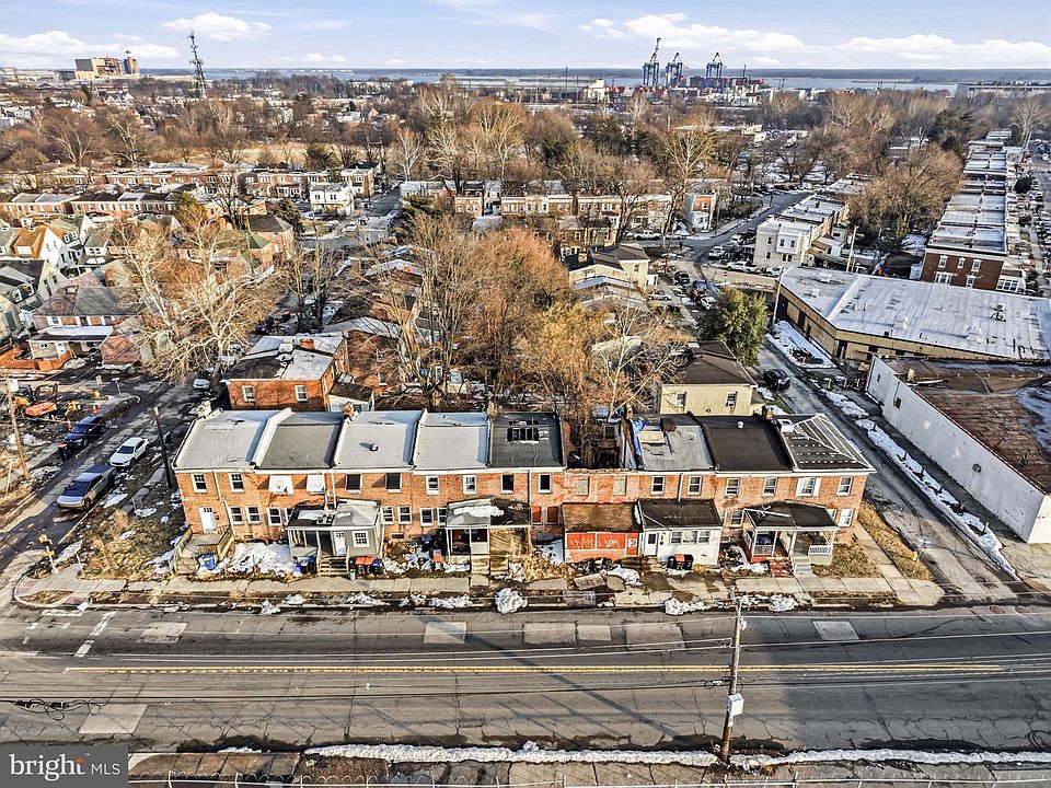 2nd image of 1009 Morton Ave
