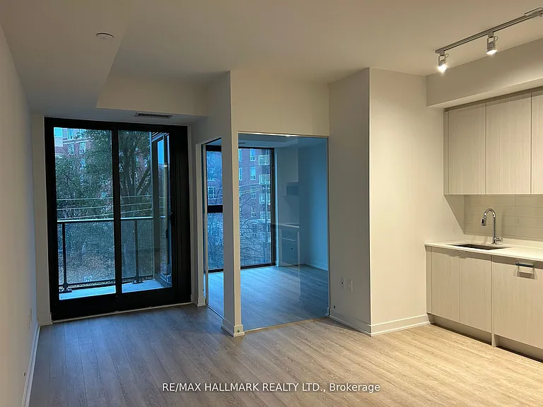 250 Lawrence Ave W #312 — Photo 8