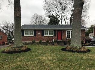 6105 Whispering Hills Blvd, Louisville, KY 40219