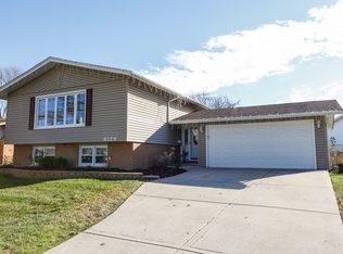 6129 Boca Rio Dr, Oak Forest, IL 60452