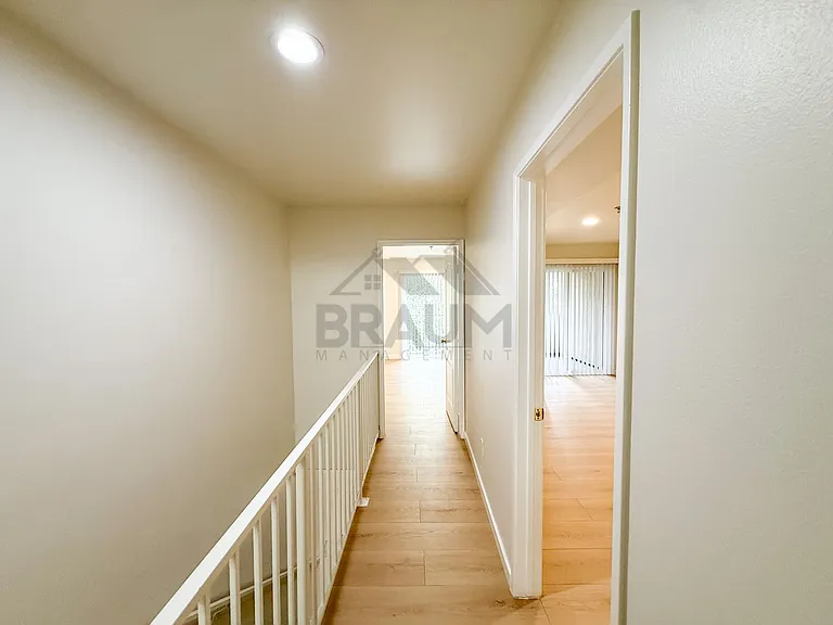 7323 WINNETKA — Photo 19