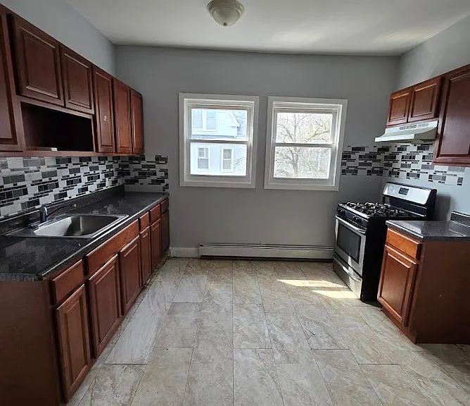 222 Elmwood Ave #2L1 — Photo 9