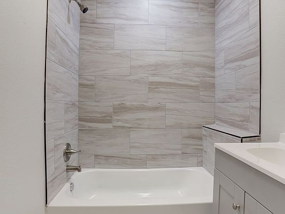 2nd image of 1133 S Allegheny Ave #1