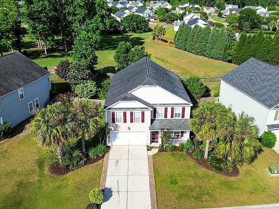 4th image of 268 Emerald Isle Dr