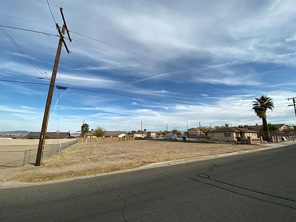 2nd image of 1141 Oasis Dr
