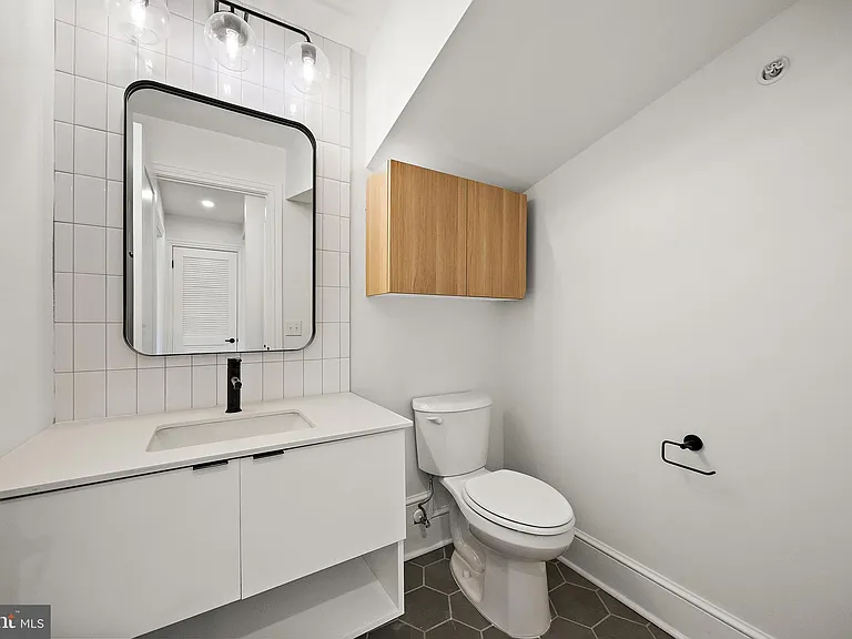 839 N Tatnall St #303 — Photo 4