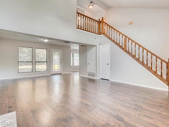 2nd image of 4749 Shadyway Dr