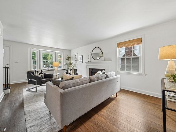 4th image of 26 Brookdale Rd
