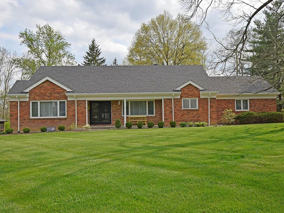 1st image of 7025 Woodsedge Dr