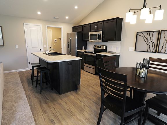 7th image of this home