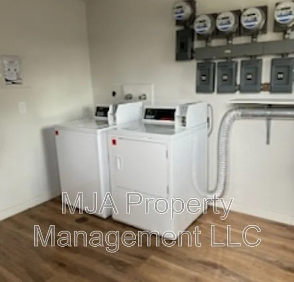 216 S Hundred West Pier #2-8 — Photo 20