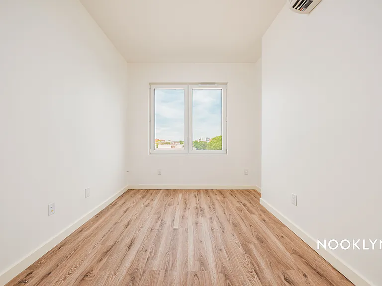150 Bayard St #4D — Photo 4