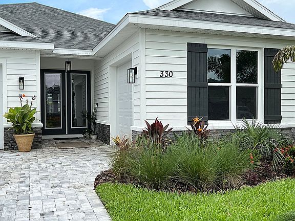4th image of 330 Venetian Palms Blvd