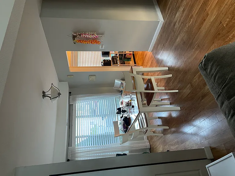 38 Nassau Dr — Photo 4