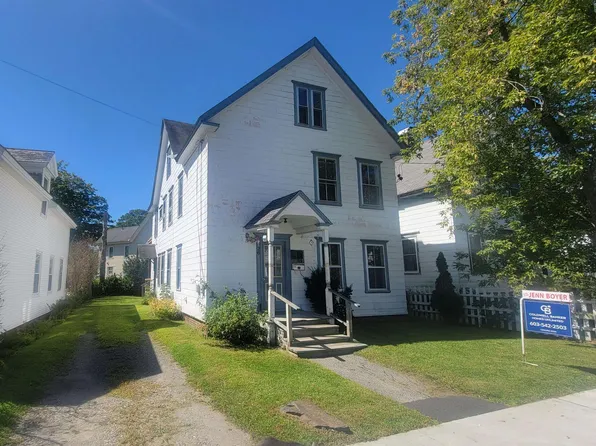 26 Center Street, Rockingham, VT 05101