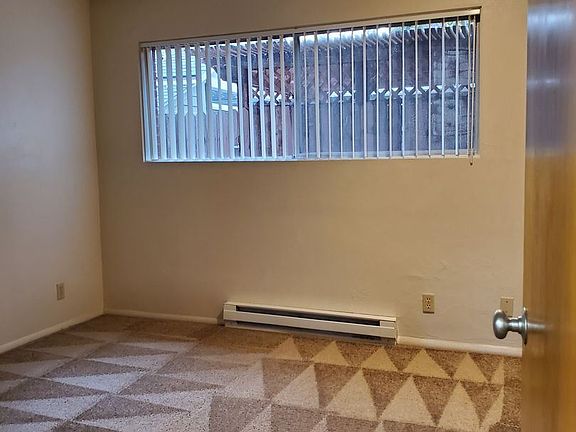5th image of 170 Owens St S APT 206