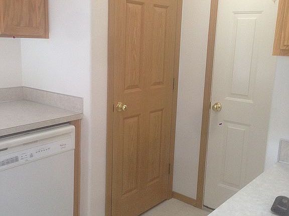 5th image of 2614 NE 1st Dr