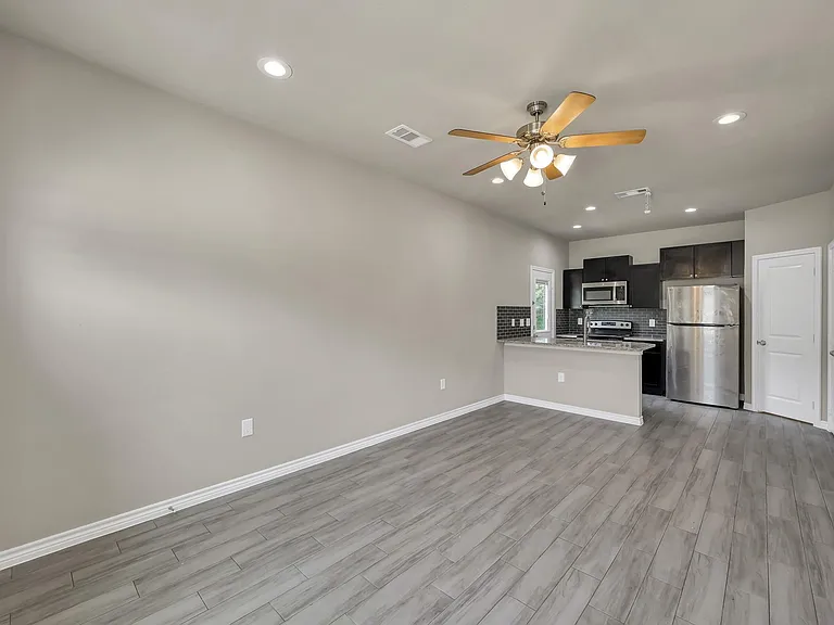 11756 White Cedar St — Photo 3