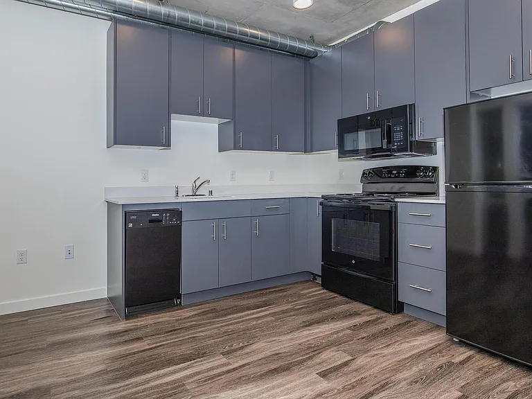 Encore Belltown Apartments — Photo 27