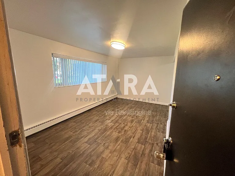 177 W 300 N #7 — Photo 6