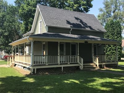 707 3rd St, Palo, IA, 52324