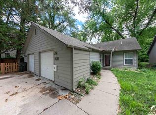 634 Locust St, Lawrence, KS 66044
