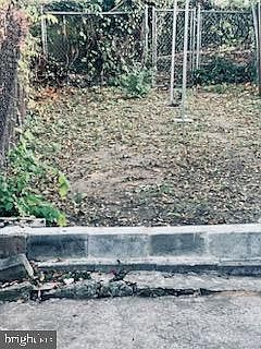 2nd image of 2806 Garfield Ave