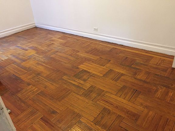 5th image of 616 W 207th St APT 4F